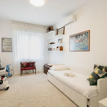Easylife - Attico 230mq Con Terrazza Area Bocconi Apartment Milan